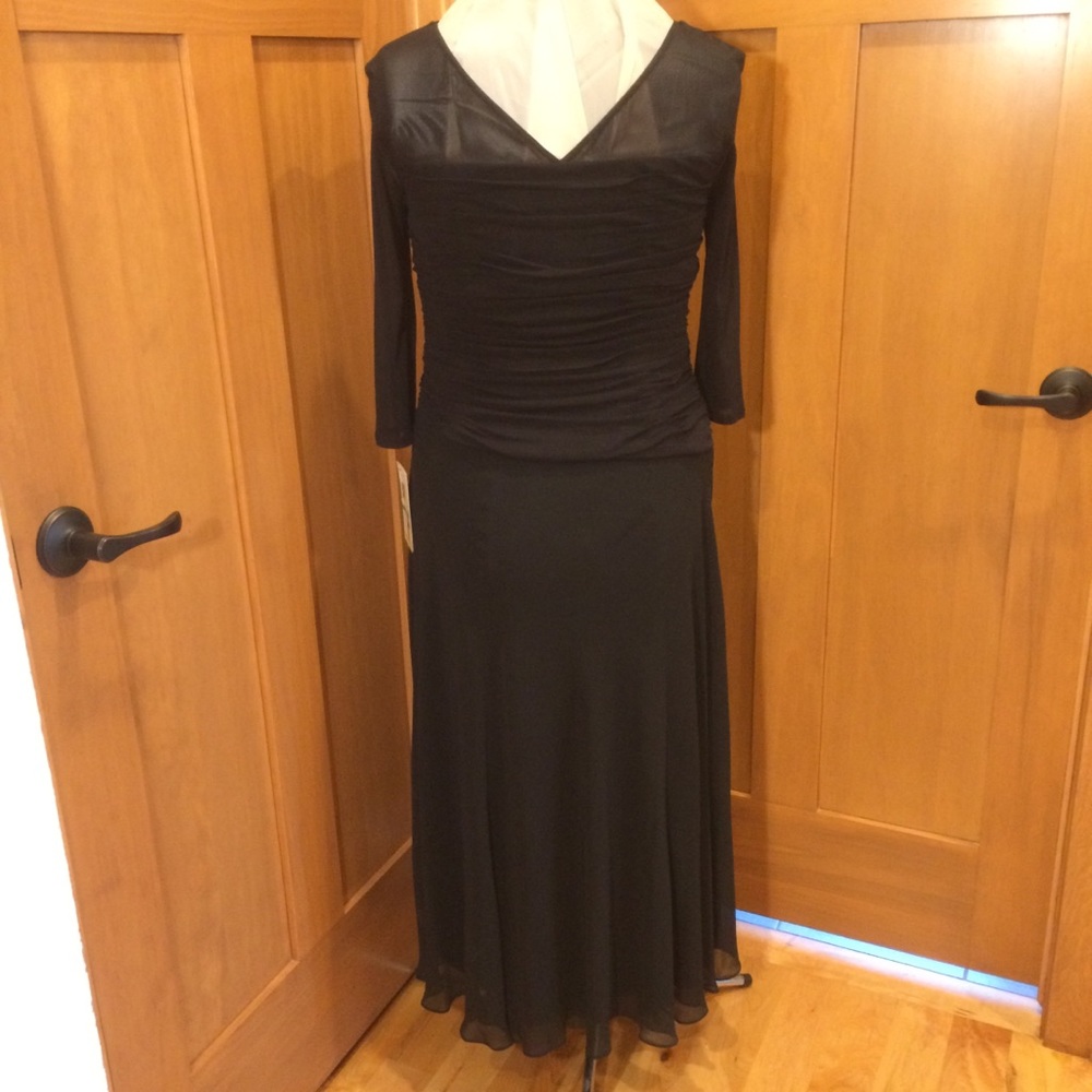 Sangria Fully Lined Black Midi Dress 16 NWT - Picture 5 of 15